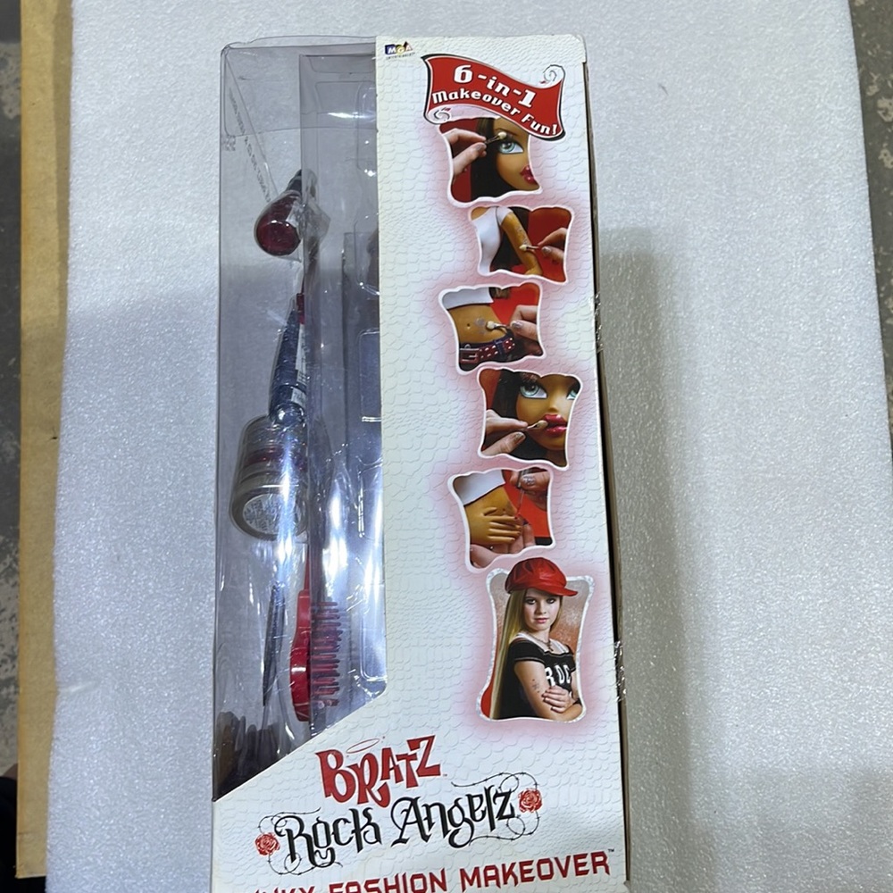 🦄 Unicorn RARE 👀 NWT 2004 Bratz Rock Angelz Funky Fashion Makeover - Sasha - Picture 4 of 10
